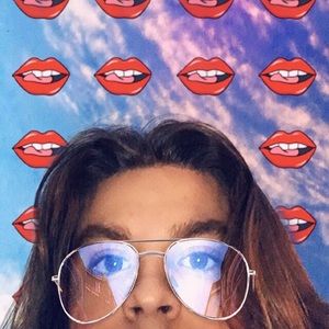 Meet your Posher, Ethan